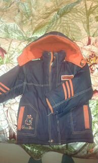 Продаю теплую зимнюю куртку в отличном состоянии