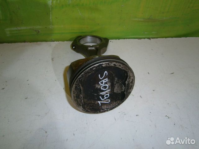 Поршень с шатуном Subaru Forester FB25