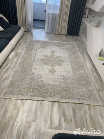 Ковер новый 2на2,9 Турция