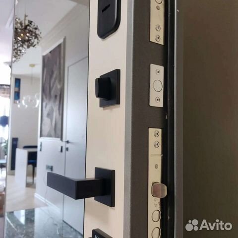 Замена замков входной двери