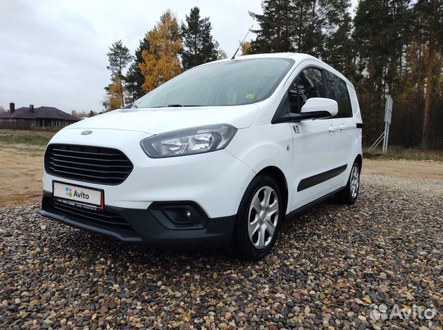 Ford Transit Courier 2018