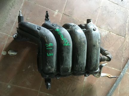 Коллектор впускной Toyota Corolla E18