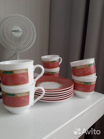 Набор кофейных кружек с блюдцами