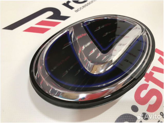 Эмблема в решетку Lexus RX H253