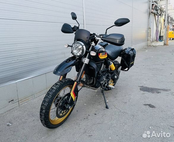 Ducati Scrambler Desert Sled Black edition