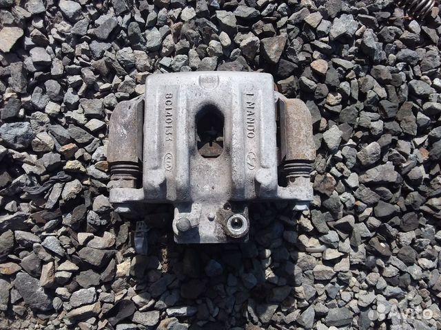 Суппорт тормозной Hyundai Equus задний правый