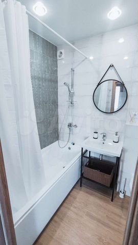 2-к. квартира, 47 м², 1/9 эт.