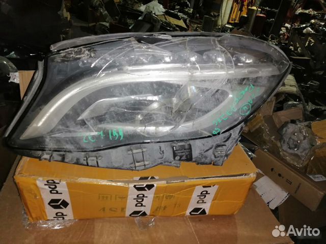 Фара битая передняя левая Mercedes-Benz Gla X156