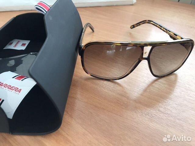 Солнцезащитные очки Carrera