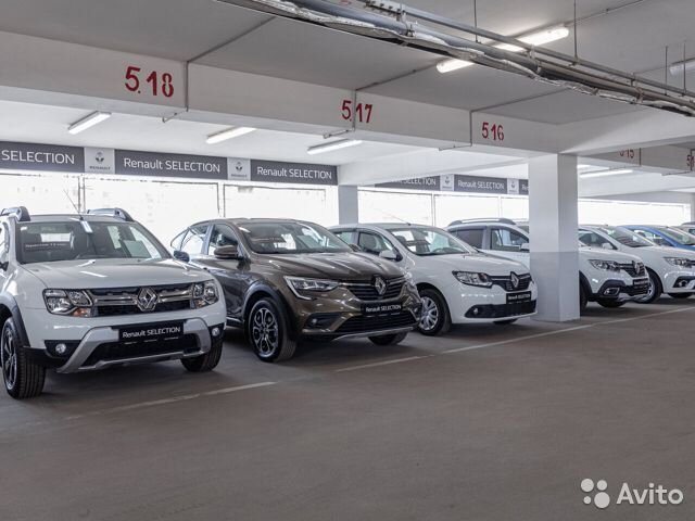 Автосалон с пробегом СПБ. Автоцентр максимум. Автосалон РОЛЬФ машины с пробегом Москва. РОЛЬФ пробег СПБ.