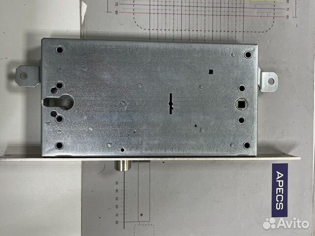 Замок Эльбор