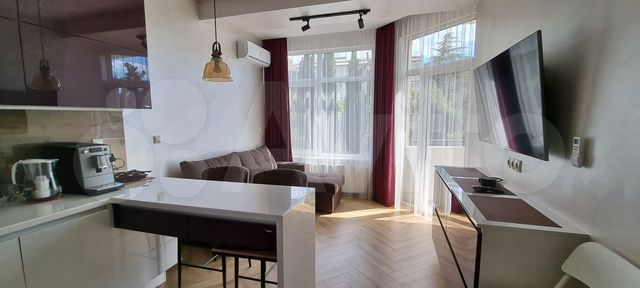 2-к. квартира, 54 м², 2/10 эт.