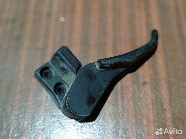 Ручка открытия капота Фольксваген Пассат В5