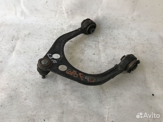 Рычаг передний верхний правый Dodge Challenger