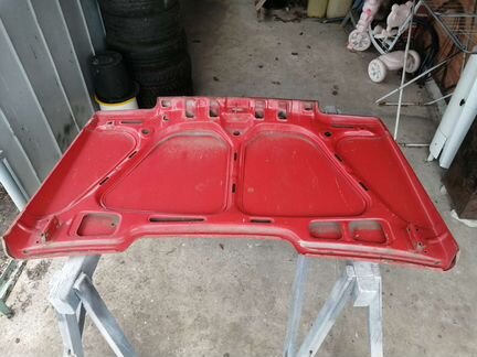 Капот на оку