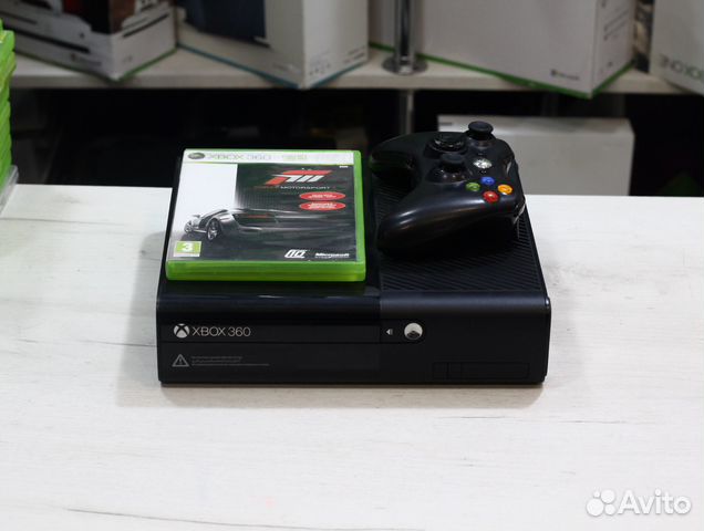 X-Box 360E 32gb + Forza MotorSport 3
