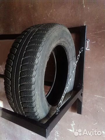 Полка(кронштейн складной) для колес и шин