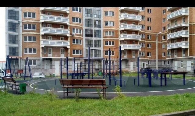 2-к. квартира, 57 м², 12/16 эт.