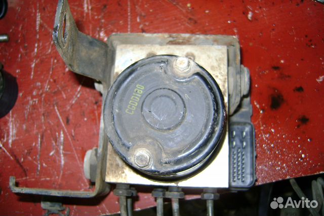 Kia Spectra Блок ABS