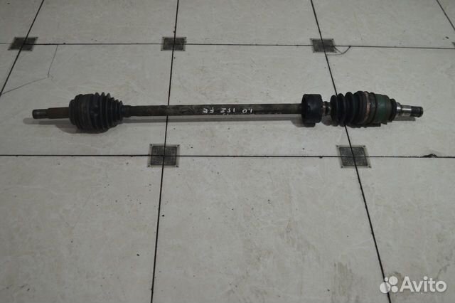 Привод передний правый Toyota Yaris