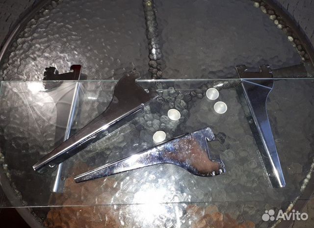 Стеклянная полка