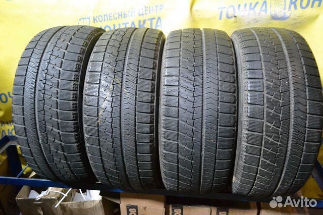 Bridgestone Blizzak VRX 215/50 R17