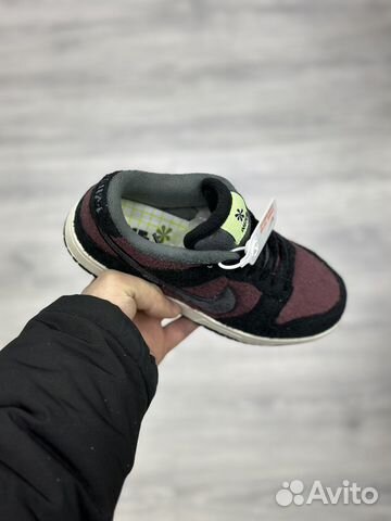 Кроссовки Nike Dunk Fleece бордовые женские черные