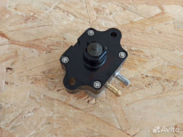 835389T02 Бензонасос для mercury 9.9-15 4т