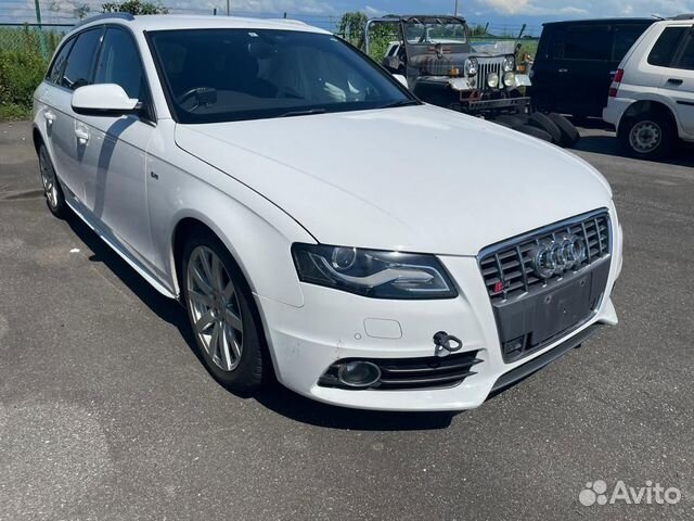 В разборе Audi A4 Avant (B8) 2011г. 