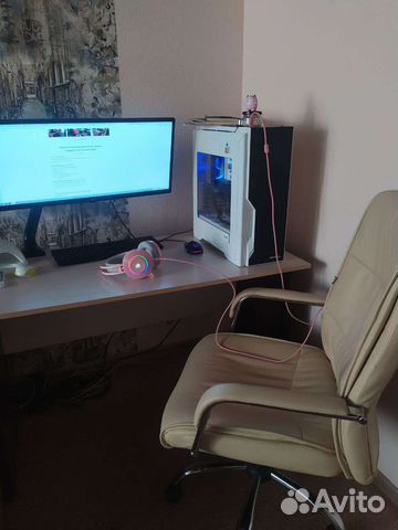 Компьютерный стол
