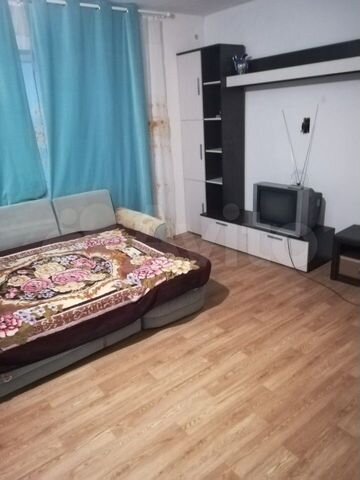 2-к. квартира, 80 м², 2/2 эт.