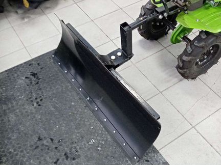 Лопата для уборки снега