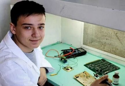 Компьютерный мастер, частник. Установка Windows