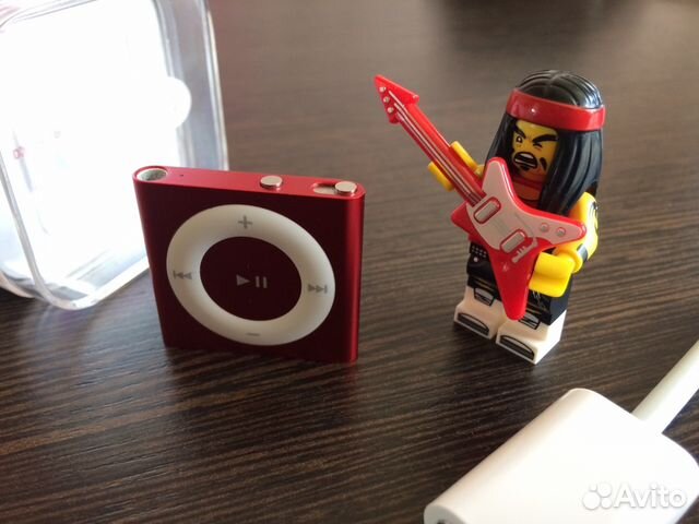 ipod shuffle red