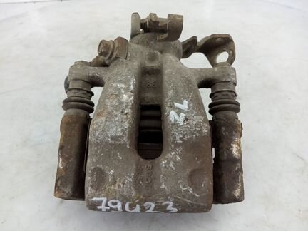 Суппорт тормозной задний левый на Opel Astra H