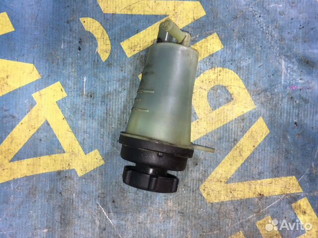 Бачок гур Ford Focus 2