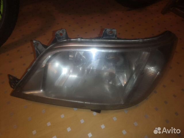 Фара передняя(лев.) на Mercedes Sprinter