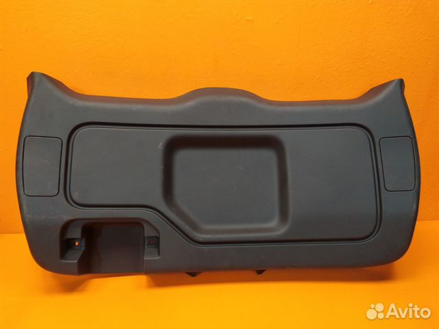 Обшивка двери багажника Land Rover Discovery Sport