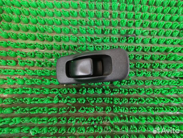 Кнопка стеклоподъемника Mitsubishi Space Star 2002