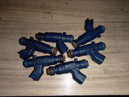 Топливная форсунка Cadillac cts 3.6