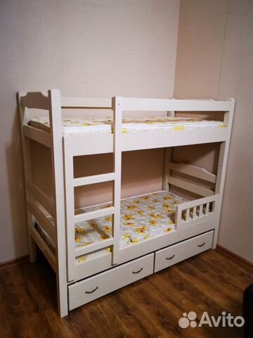 Двухъярусная кровать