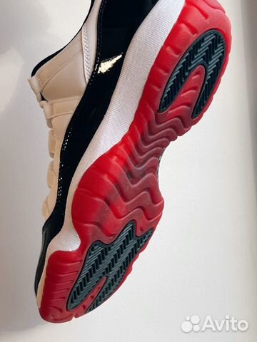 Air Jordan 11 Low Bred 39EUR