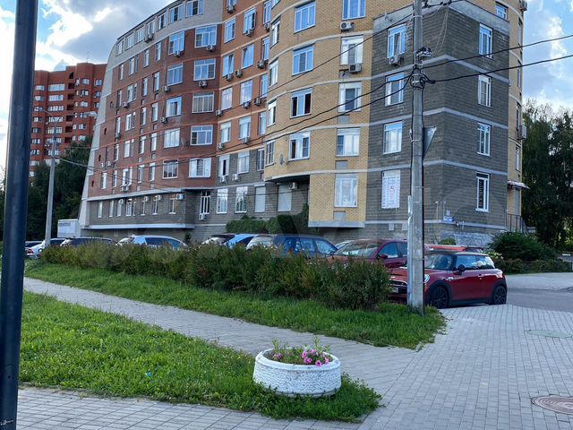 4-к. квартира, 136,6 м², 3/6 эт.