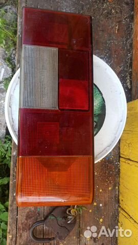 Задний правый фонарь ваз 2199