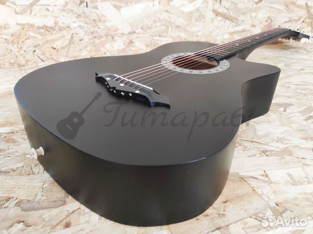 Гитара черная