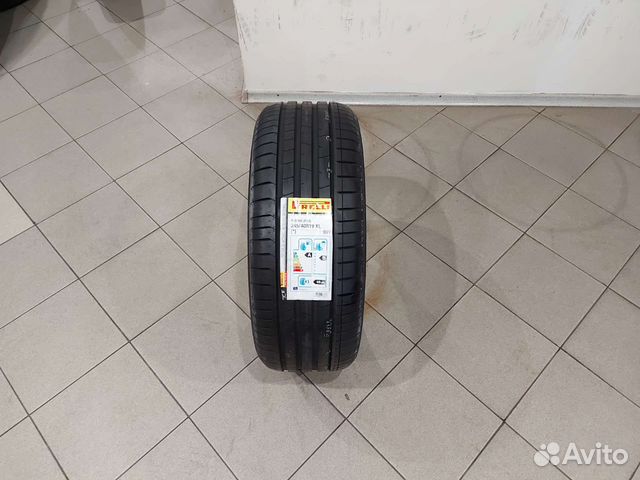 Pirelli P Zero 245/40 R19 98Y