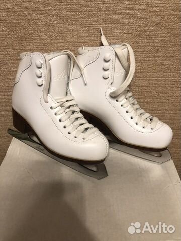 Коньки(ботинки ) для фигурного катания Axel