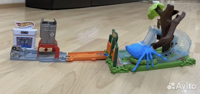 2 игровых трека Hot wheels