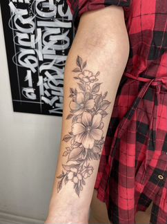 Тату мастер, татуировка