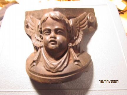 Барельеф чугунный старинный